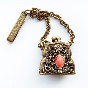Vintage ornate clip and purse pill box / holder